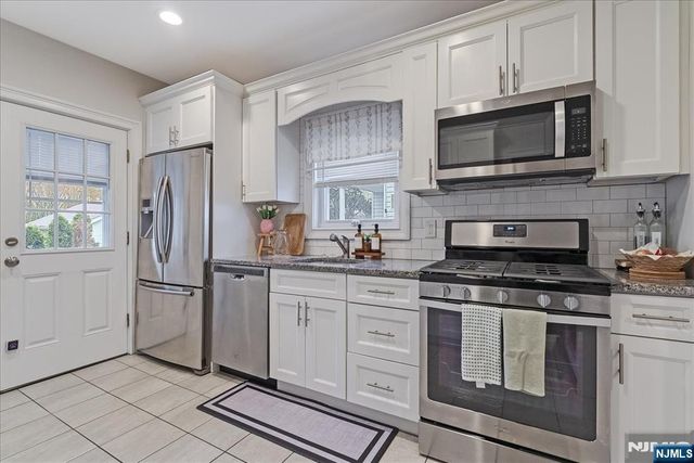 50 Lewis Place, Totowa, NJ 07512