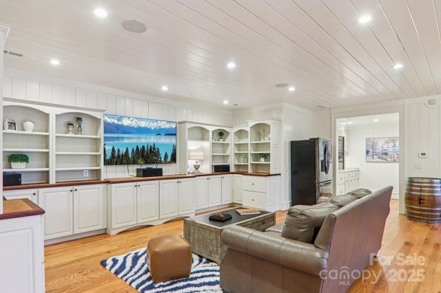 146 Allison Creek Trail, Brevard, NC 28712