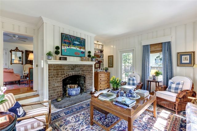 3204 Abercorn Street, Savannah, GA 31405