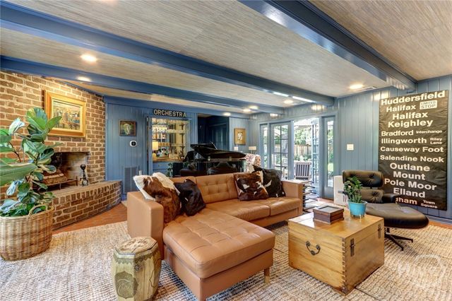 3204 Abercorn Street, Savannah, GA 31405