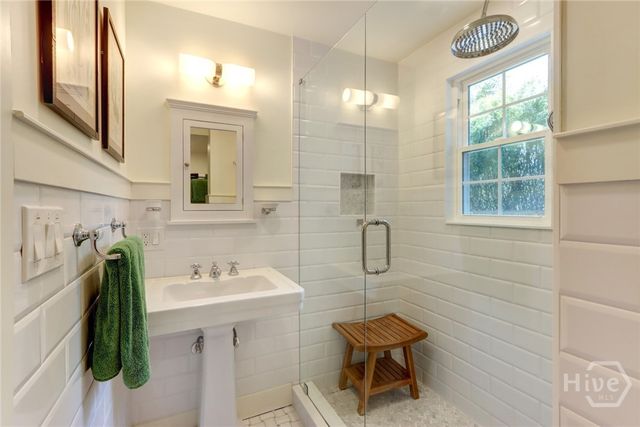 3204 Abercorn Street, Savannah, GA 31405