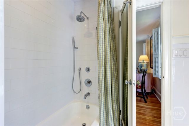 3204 Abercorn Street, Savannah, GA 31405