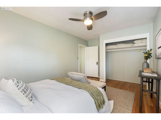 5220 Ne SKIDMORE St, Portland, OR 97218
