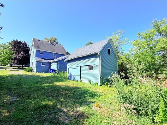 296 Reserve Road, West Seneca, NY 14224