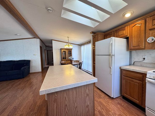 16 Eric Place, Claremont, NH 03743