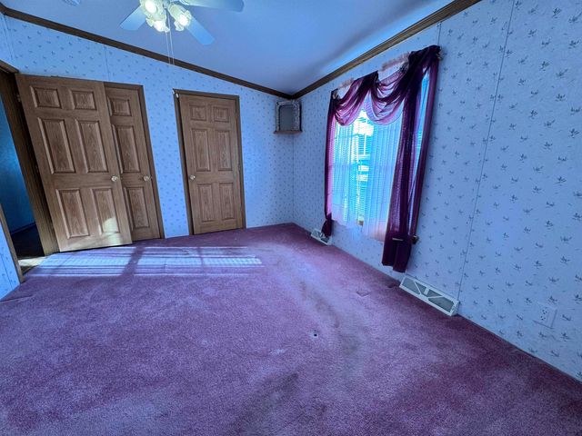 16 Eric Place, Claremont, NH 03743