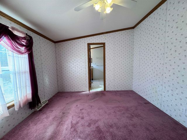 16 Eric Place, Claremont, NH 03743