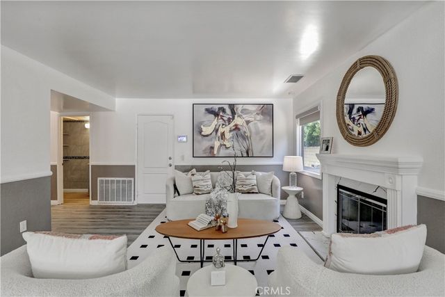 18 Old Wood Road, Pomona, CA 91766