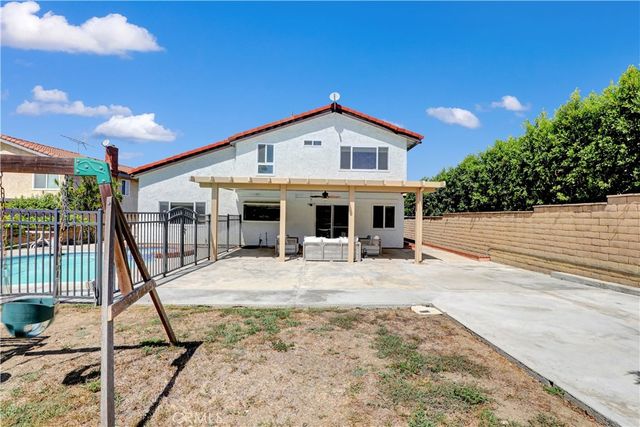 18 Old Wood Road, Pomona, CA 91766