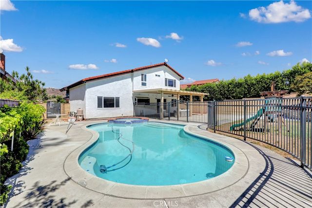 18 Old Wood Road, Pomona, CA 91766