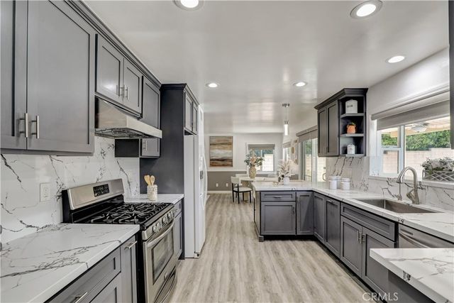 18 Old Wood Road, Pomona, CA 91766