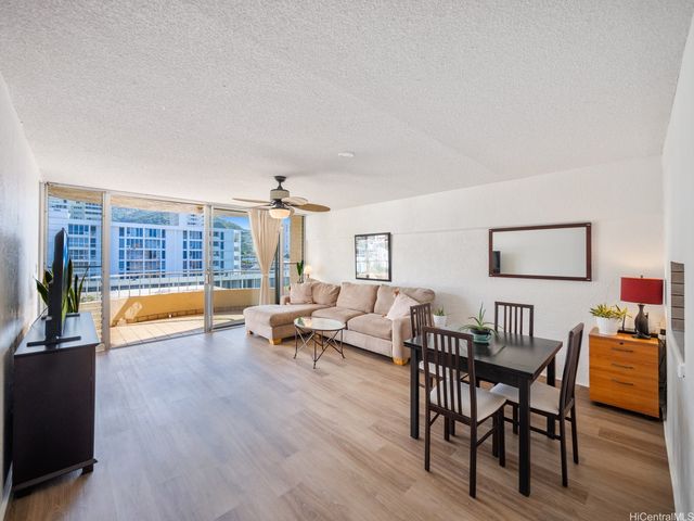 1447 Kewalo Street 502, Honolulu, HI 96822