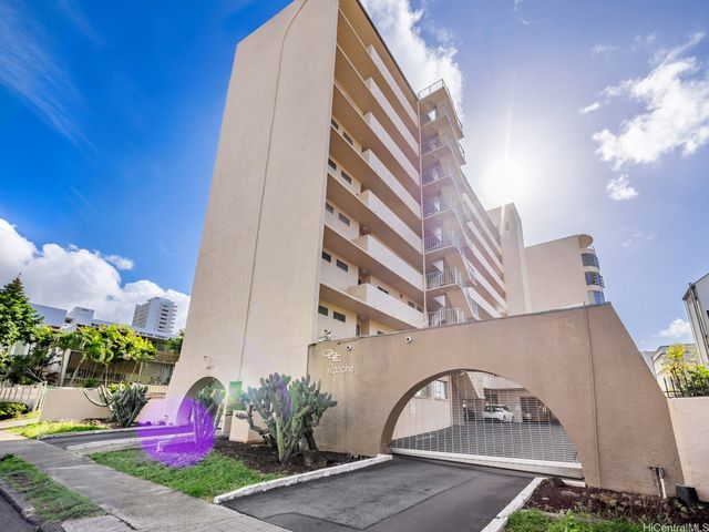 1447 Kewalo Street 502, Honolulu, HI 96822