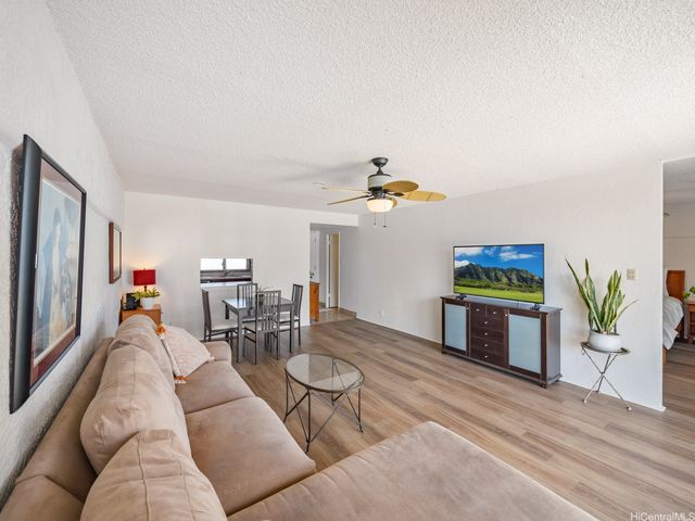 1447 Kewalo Street 502, Honolulu, HI 96822