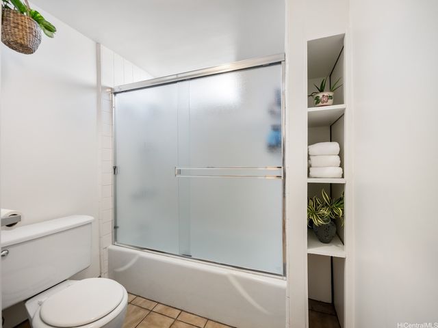 1447 Kewalo Street 502, Honolulu, HI 96822