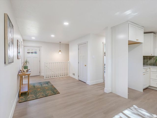 4600 S CREEKVIEW DR, Murray, UT 84107