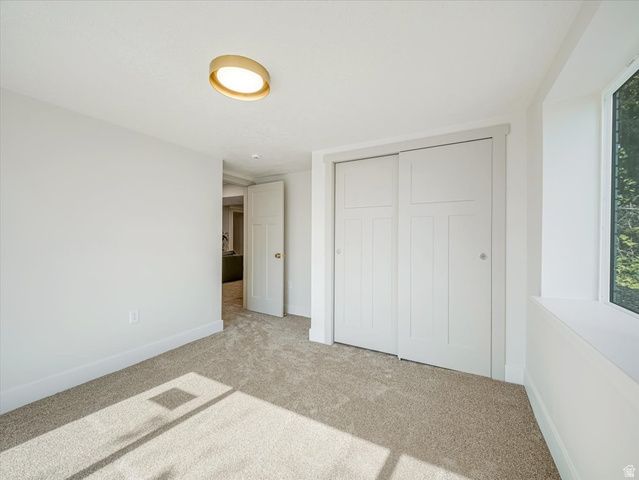 4600 S CREEKVIEW DR, Murray, UT 84107