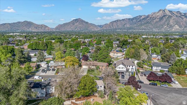 4600 S CREEKVIEW DR, Murray, UT 84107