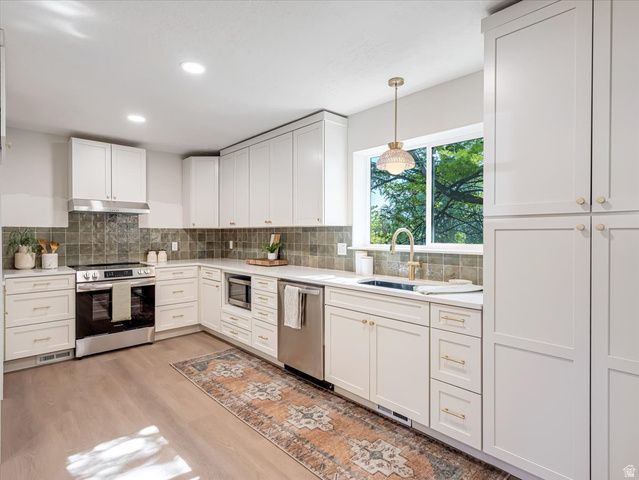 4600 S CREEKVIEW DR, Murray, UT 84107