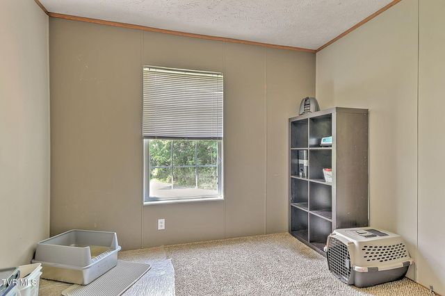 572 Meadow Lark Street, Weber City, VA 24290