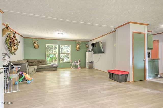 572 Meadow Lark Street, Weber City, VA 24290