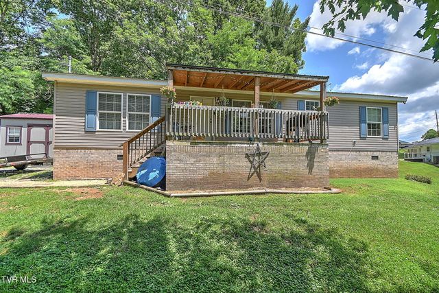 572 Meadow Lark Street, Weber City, VA 24290