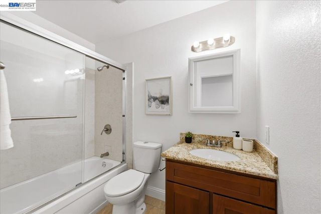 1565 Mendoza Ct, Pleasanton, CA 94566