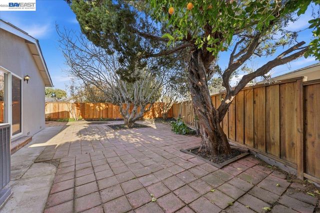 1565 Mendoza Ct, Pleasanton, CA 94566