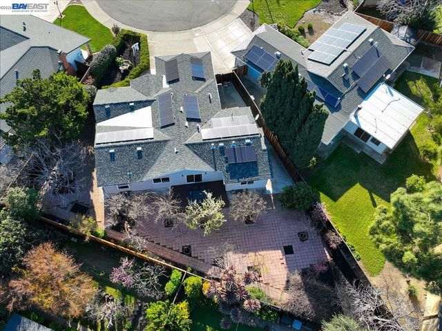 1565 Mendoza Ct, Pleasanton, CA 94566