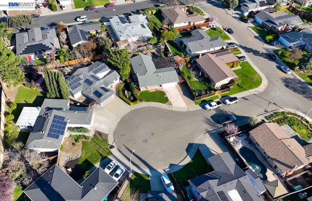 1565 Mendoza Ct, Pleasanton, CA 94566