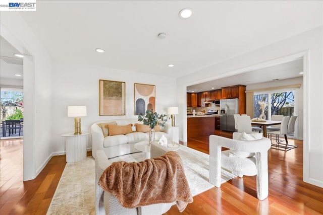 1565 Mendoza Ct, Pleasanton, CA 94566