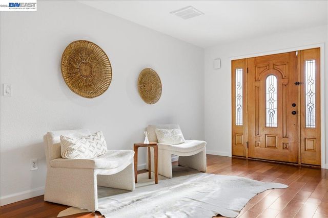 1565 Mendoza Ct, Pleasanton, CA 94566