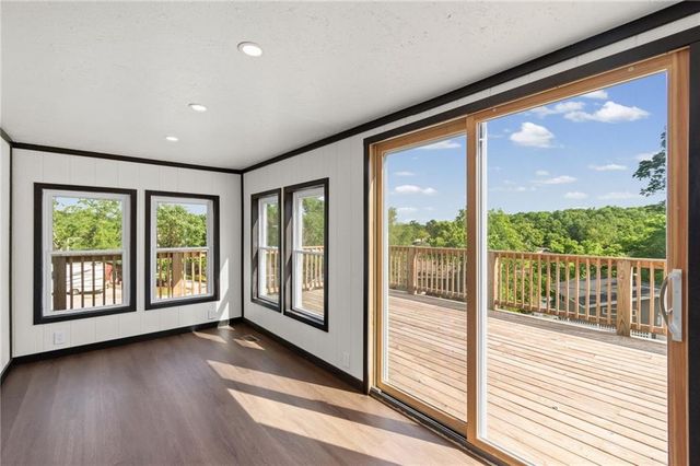 31447 Stonecrest Road, Warsaw, MO 65355