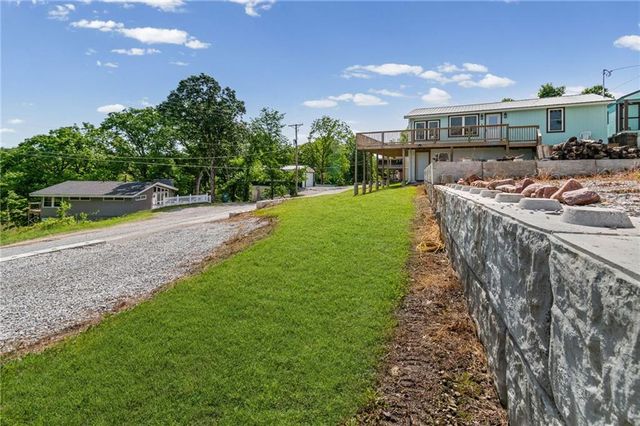 31447 Stonecrest Road, Warsaw, MO 65355