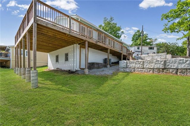 31447 Stonecrest Road, Warsaw, MO 65355