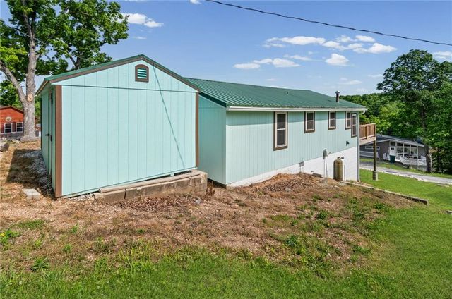 31447 Stonecrest Road, Warsaw, MO 65355