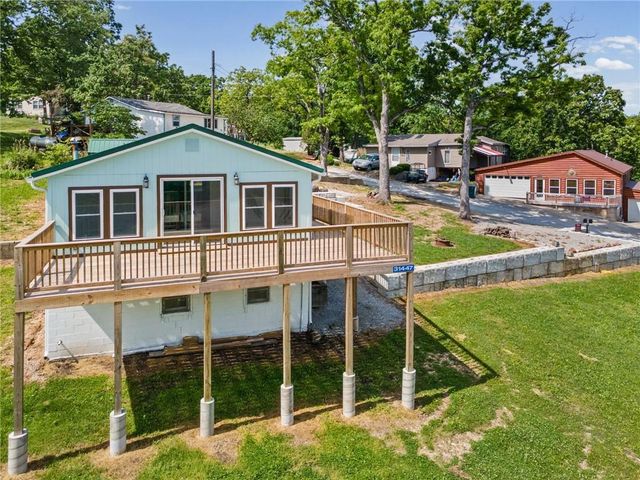 31447 Stonecrest Road, Warsaw, MO 65355