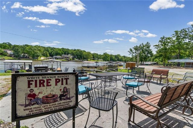 31447 Stonecrest Road, Warsaw, MO 65355