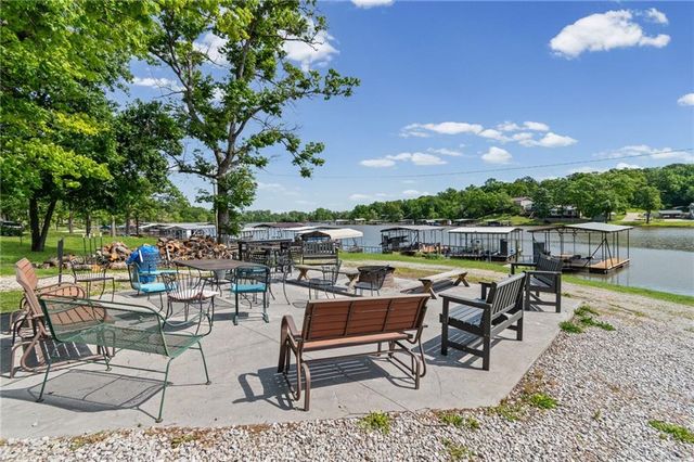31447 Stonecrest Road, Warsaw, MO 65355