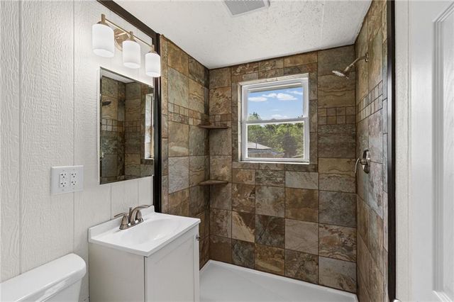 31447 Stonecrest Road, Warsaw, MO 65355