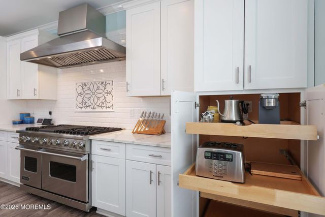 80 Fulton Street, Keyport, NJ 07735