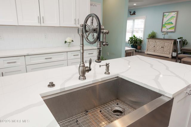 80 Fulton Street, Keyport, NJ 07735