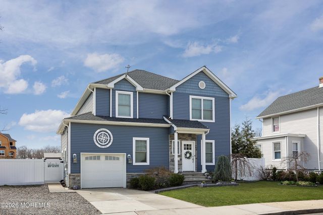 80 Fulton Street, Keyport, NJ 07735