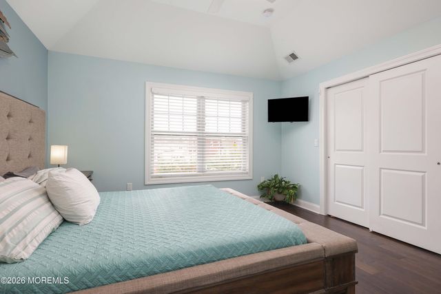 80 Fulton Street, Keyport, NJ 07735