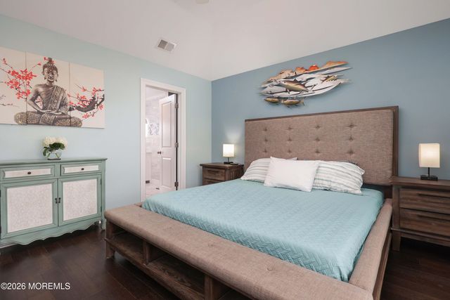 80 Fulton Street, Keyport, NJ 07735