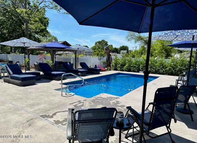 80 Fulton Street, Keyport, NJ 07735