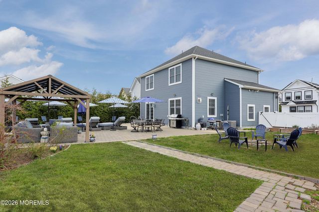 80 Fulton Street, Keyport, NJ 07735