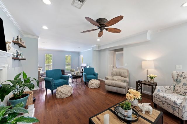 635 Fishermans Bend, Mount Pleasant, SC 29464