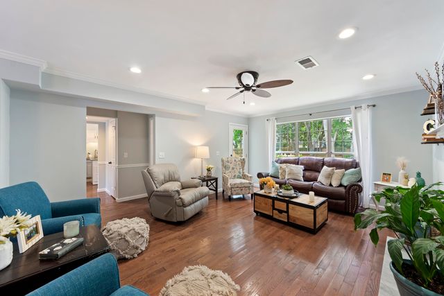 635 Fishermans Bend, Mount Pleasant, SC 29464