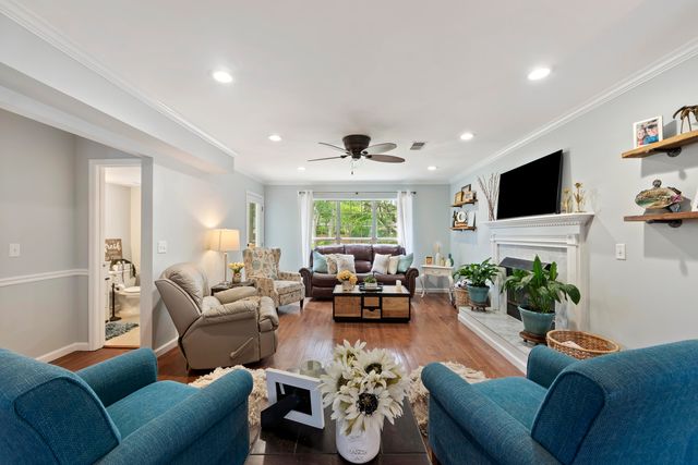 635 Fishermans Bend, Mount Pleasant, SC 29464